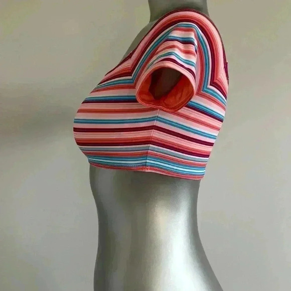 🆕Crop Top - Picture 5 of 14